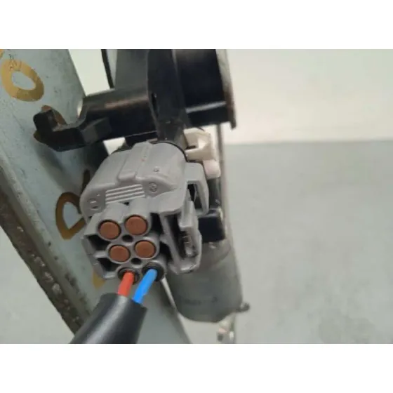 Elevalunas Delantero Derecho para Subaru Legacy Lim. B14