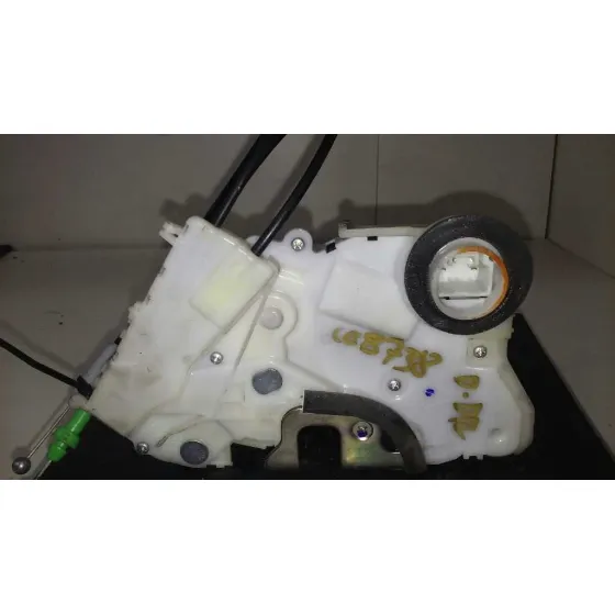 Cerradura Puerta Delantera Derecha para Toyota Yaris