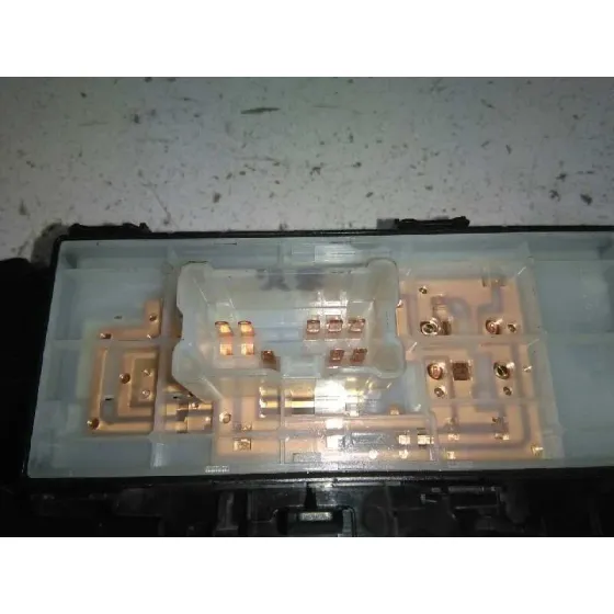 Mando Elevalunas Delantero Derecho para Nissan Qashqai (J11)