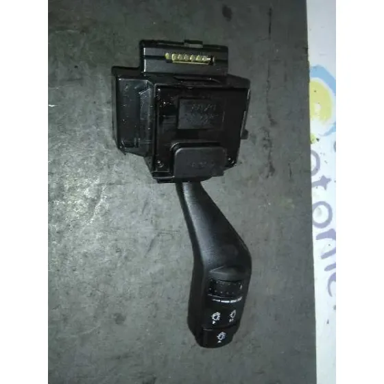 Mando Limpia para Ford Focus Berlina (Cap)