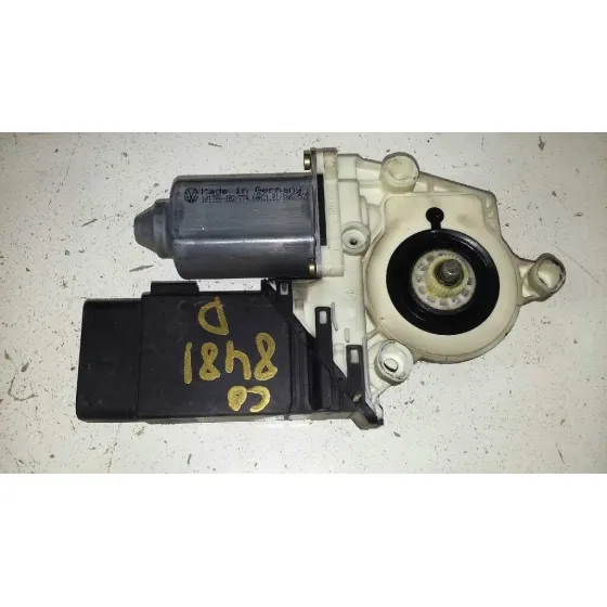 Motor Elevalunas Delantero Derecho para Seat Leon (1M1)