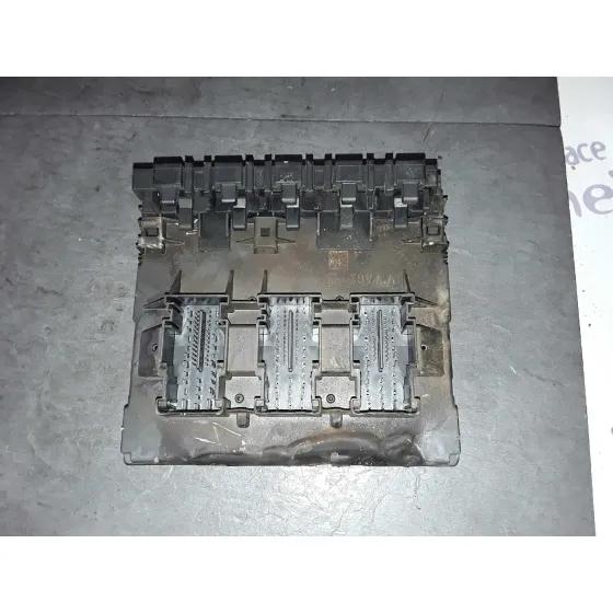 Caja Reles / Fusibles para Seat Leon (1P1)