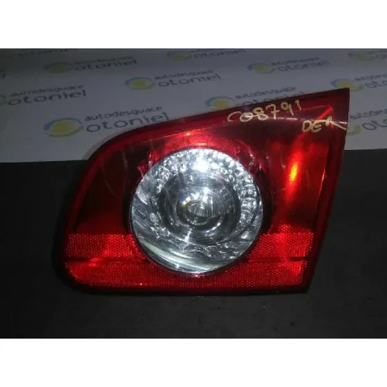 Piloto Trasero Derecho Interior para Volkswagen Passat Variant (3C5)