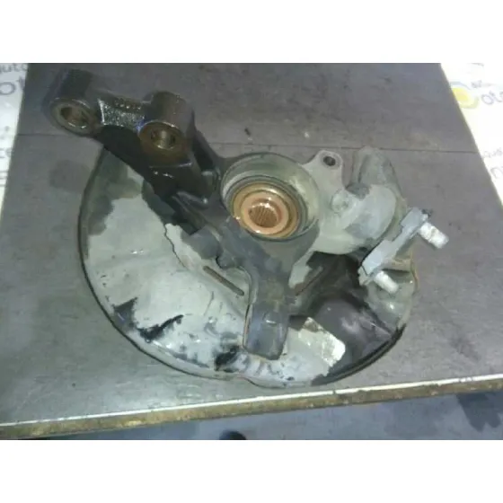 Mangueta Delantera Izquierda para Toyota Corolla Verso (R1)