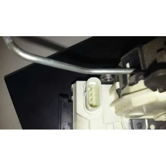 Cerradura Puerta Delantera Derecha para Mercedes-Benz Clase Cla (W117)
