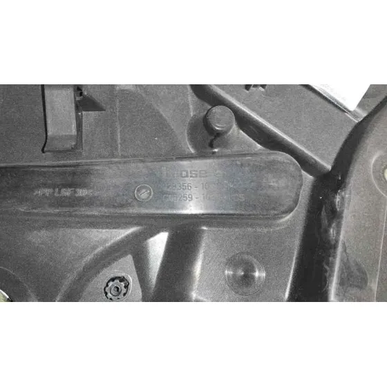 Elevalunas Trasero Derecho para Mercedes-Benz Clase Cla (W117)