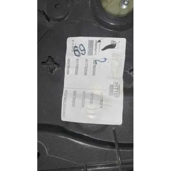 Elevalunas Trasero Derecho para Mercedes-Benz Clase Cla (W117)