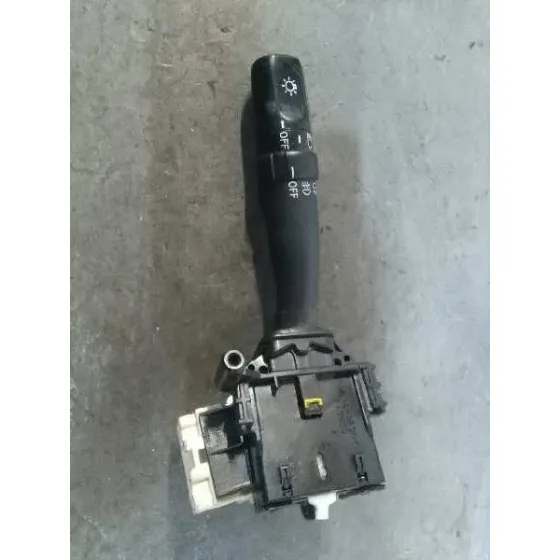 Mando Intermitentes para Toyota Corolla Verso (R1)