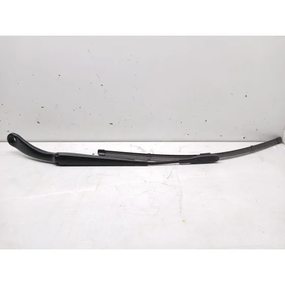Brazo Limpia Delantero Izquierdo para Mercedes-Benz Clase Cla (W117)