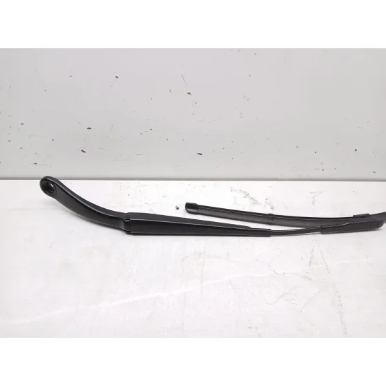 Brazo Limpia Delantero Izquierdo para Mercedes-Benz Clase Cla (W117)