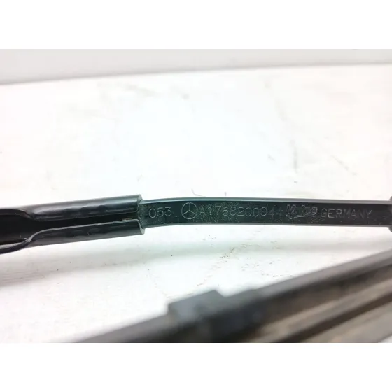 Brazo Limpia Delantero Izquierdo para Mercedes-Benz Clase Cla (W117)