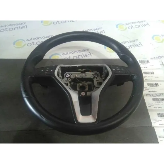 Volante para Mercedes-Benz Clase Cla (W117)