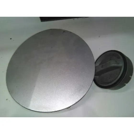 Tapa Exterior Combustible para Toyota Corolla Verso (R1)