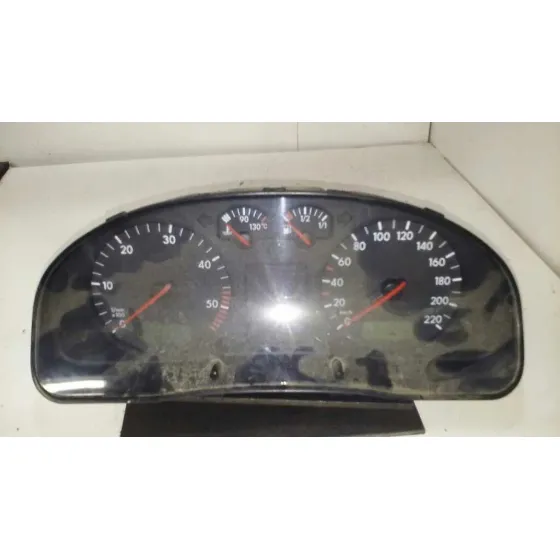 Cuadro Instrumentos para Volkswagen Passat Berlina (3B2)