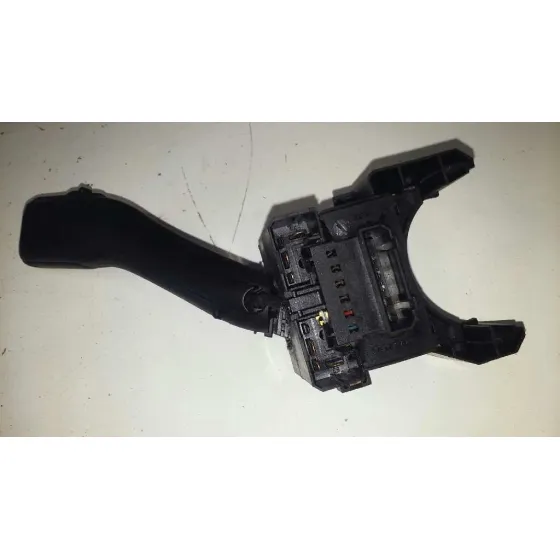 Mando Limpia para Volkswagen Passat Berlina (3B2)