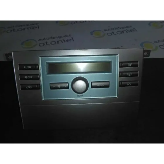 Mando Climatizador para Toyota Corolla Verso (R1)