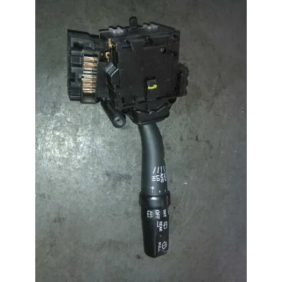 Mando Limpia para Toyota Corolla Verso (R1)