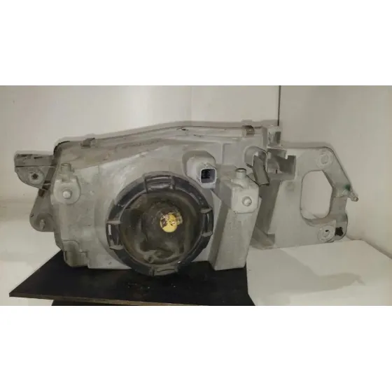 Faro Derecho para Mazda 323 Berlina F/S (Bj)