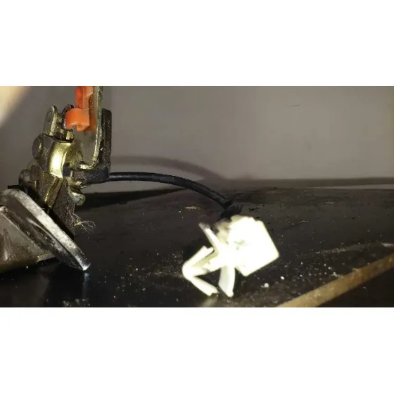 Cerradura Maletero / Porton para Kia Carens