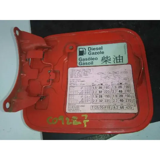 Tapa Exterior Combustible para Audi A3 (8L)
