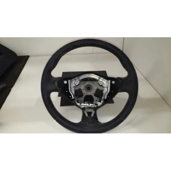 Volante para Nissan Juke (F15)