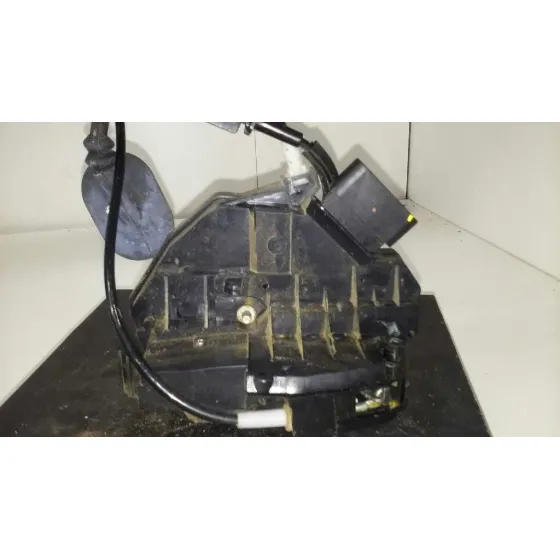 Cerradura Puerta Delantera Derecha para Ford Fiesta (Ccn)
