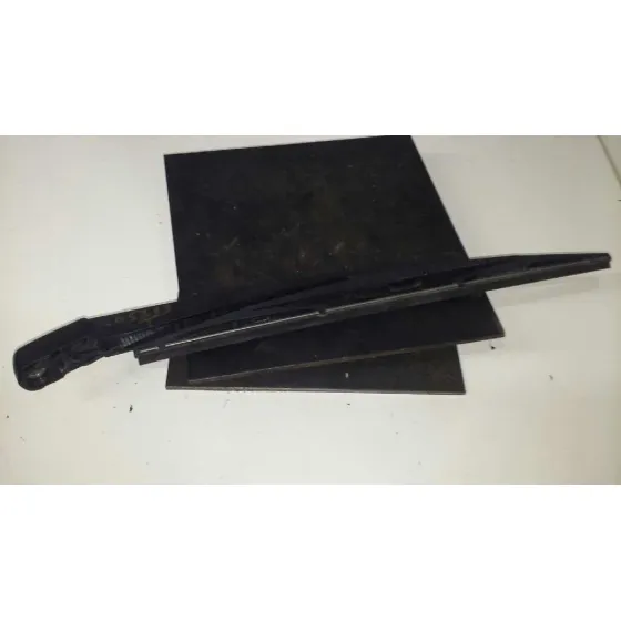 Brazo Limpia Trasero para Subaru Impreza G12