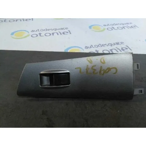 Mando Elevalunas Delantero Derecho para Toyota Corolla (E12)