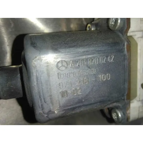 Elevalunas Delantero Derecho para Mercedes-Benz Clase C (W204) Berlina
