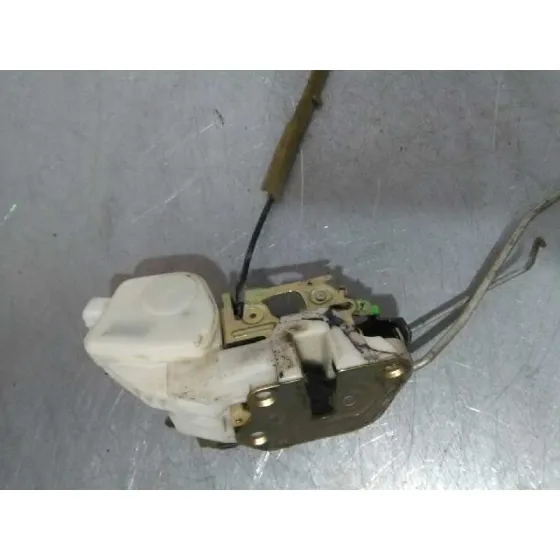 Cerradura Puerta Delantera Derecha para Mitsubishi Montero Pinin (H60/H70)
