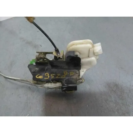 Cerradura Puerta Delantera Derecha para Mitsubishi Montero Pinin (H60/H70)
