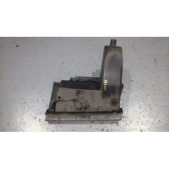 Guantera para Mitsubishi Colt Berlina 5 (Z30A)