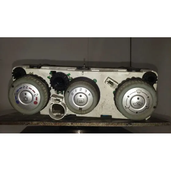 Mando Climatizador para Mitsubishi Colt Berlina 5 (Z30A)