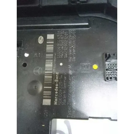 Caja Reles / Fusibles para Mercedes-Benz Clase C (W204) Berlina