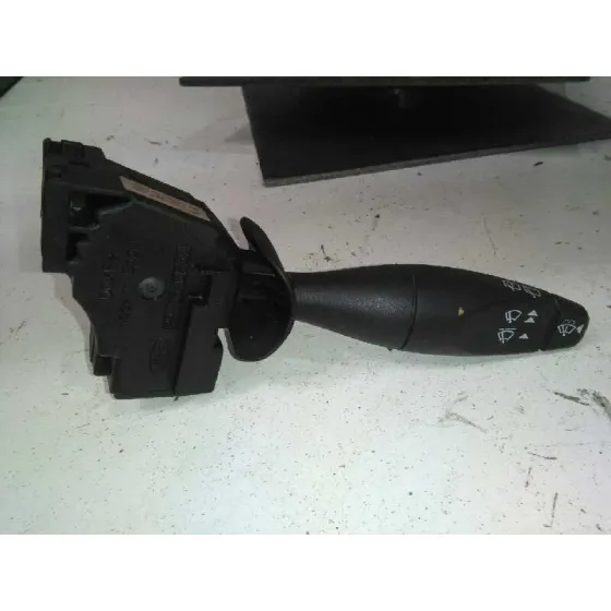 Mando Limpia para Ford Fiesta (Cbk)