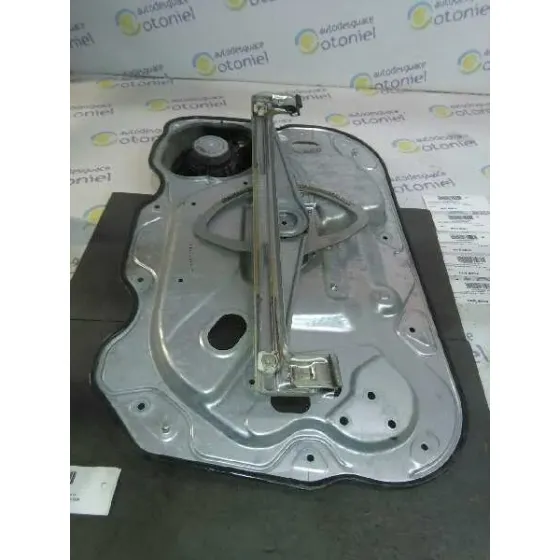 Elevalunas Delantero Izquierdo para Ford Focus Turnier (Cb4)