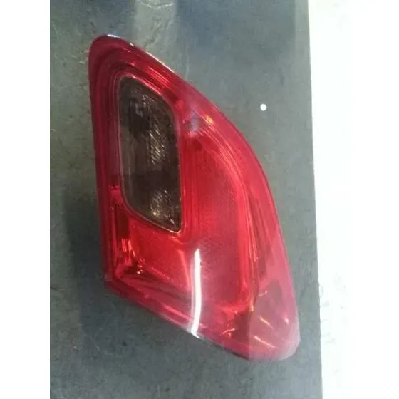 Piloto Trasero Derecho Interior para Opel Astra J Lim.