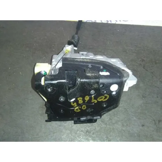Cerradura Puerta Delantera Derecha para Volkswagen Passat Berlina (3C2)