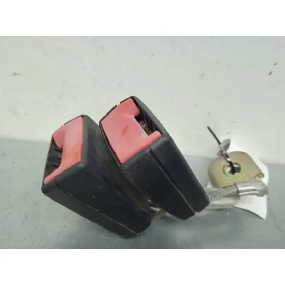 Enganche Cinturon para Volkswagen Passat Berlina (3C2)