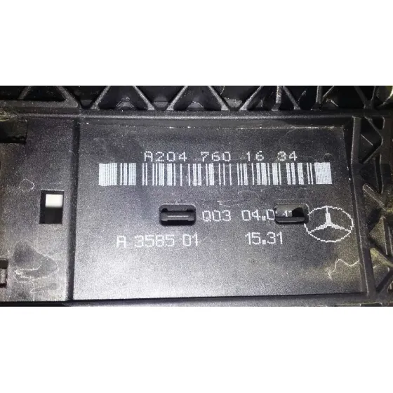 Maneta Exterior Delantera Derecha para Mercedes-Benz Clase Cla (W117)
