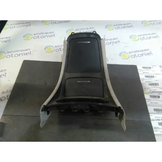 Consola Central para Mercedes-Benz Clase Cla (W117)