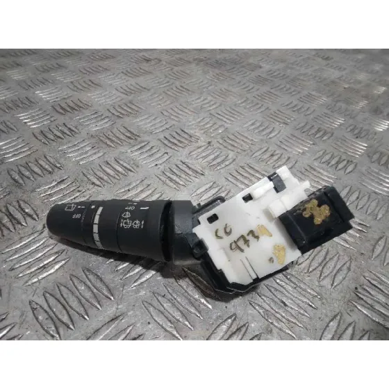 Mando Limpia para Nissan Micra (K12E)