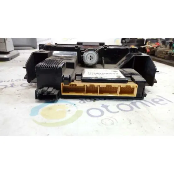 Mando Climatizador para Audi A4 Berlina (B5)