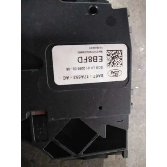 Mando Limpia para Ford Fiesta (Cb1)