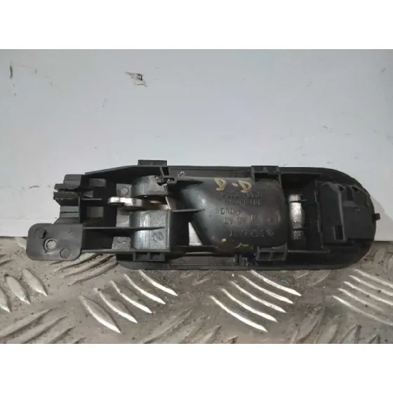 Maneta Interior Delantera Derecha para Volkswagen Golf Iv Berlina (1J1)