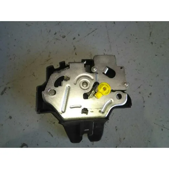 Cerradura Maletero / Porton para Toyota Corolla (E15)