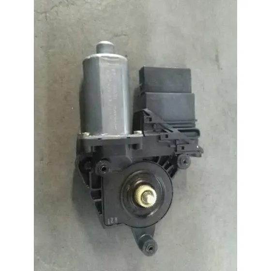Motor Elevalunas Trasero Derecho para Volkswagen Passat Berlina (3B3)