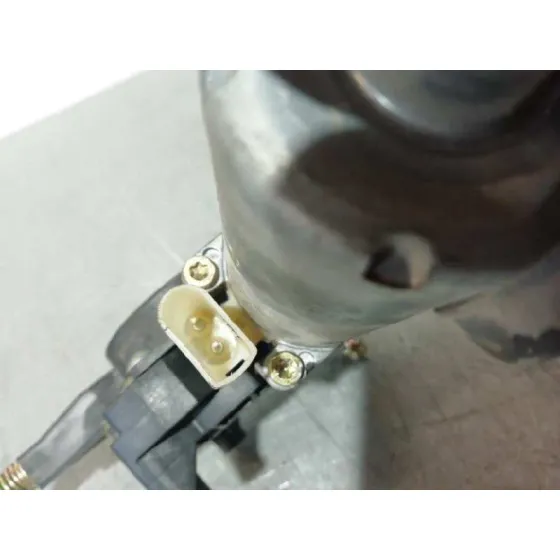 Elevalunas Delantero Derecho para Ford Mondeo Berlina (Gd)