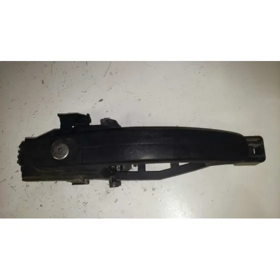 Maneta Exterior Delantera Izquierda para Ford Focus Berlina (Cap)