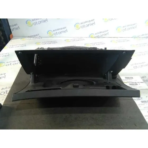 Guantera para Peugeot 308